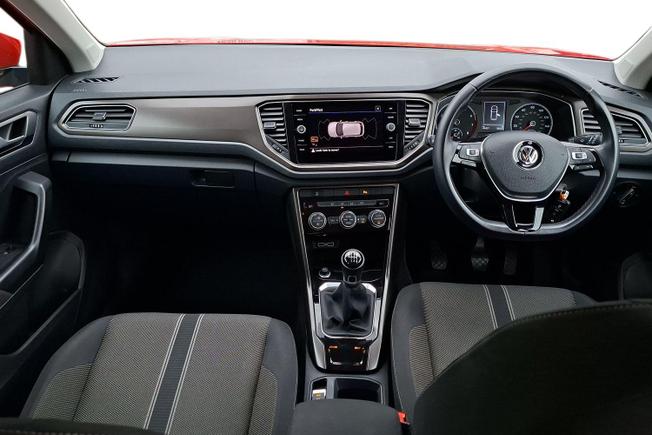VOLKSWAGEN T-Roc Photo 10