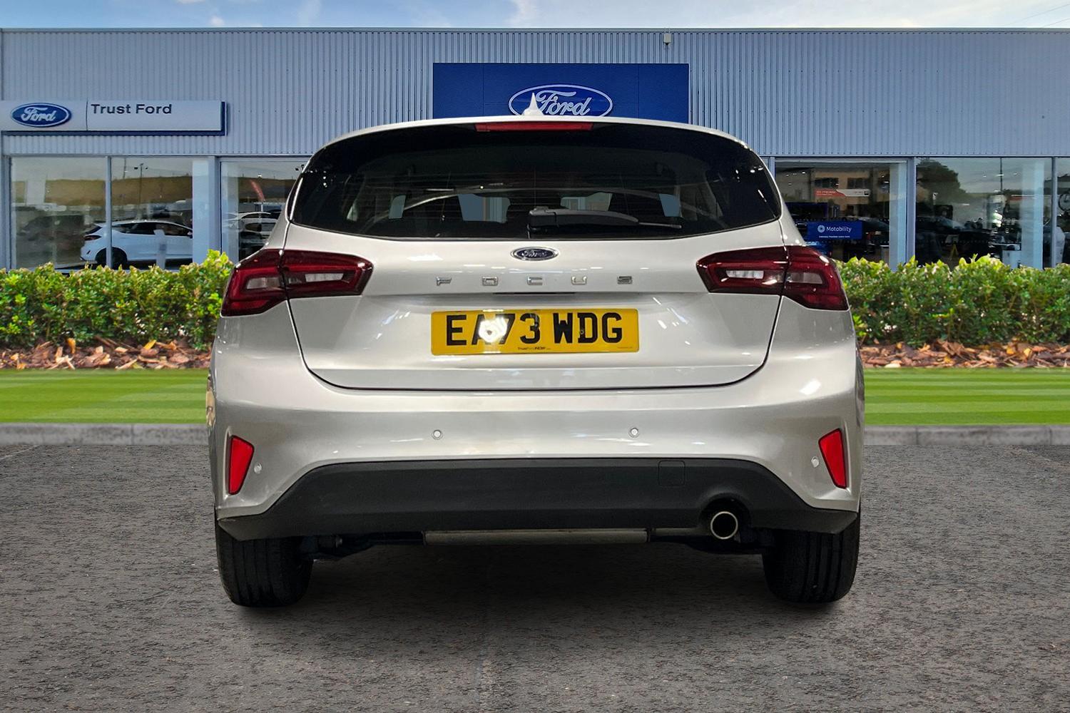 Ford FOCUS Photo 6