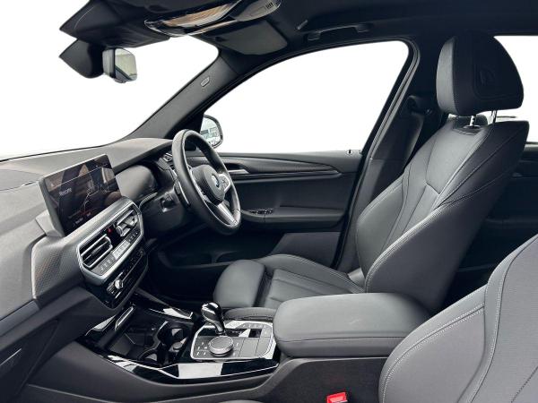 BMW X3 Photo autoimg-59b5c2574059d2e1f3a92614ed3e04355274809e.jpg