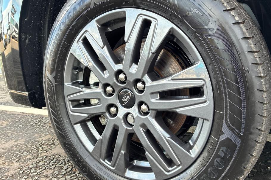 Used Ford TRANSIT CUSTOM SW26GXA 37