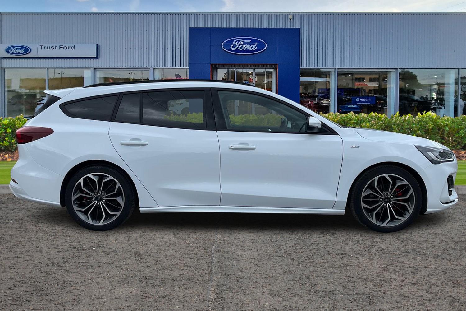 Ford FOCUS Photo 2