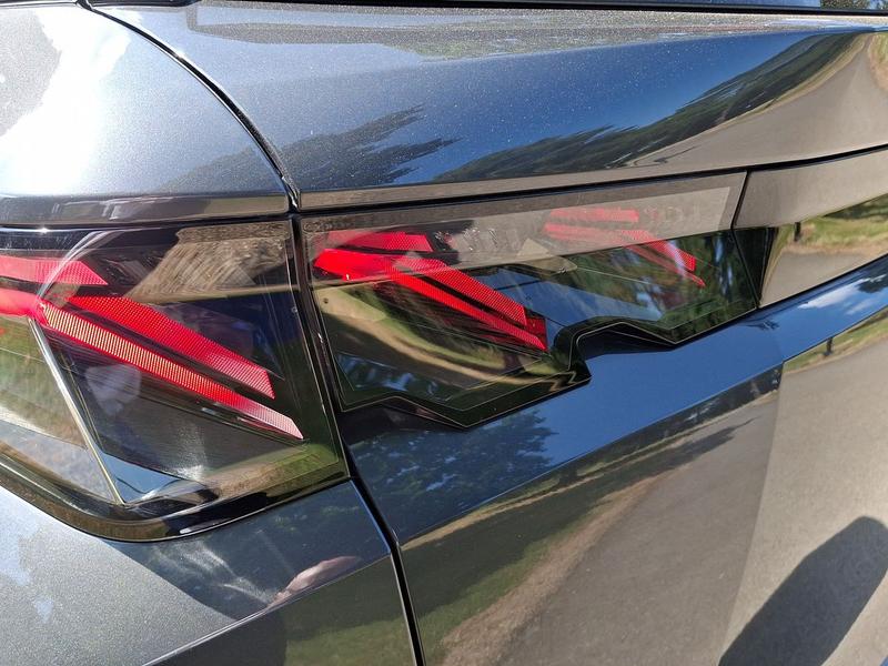 Used Peugeot 5008 KW25UHP 42