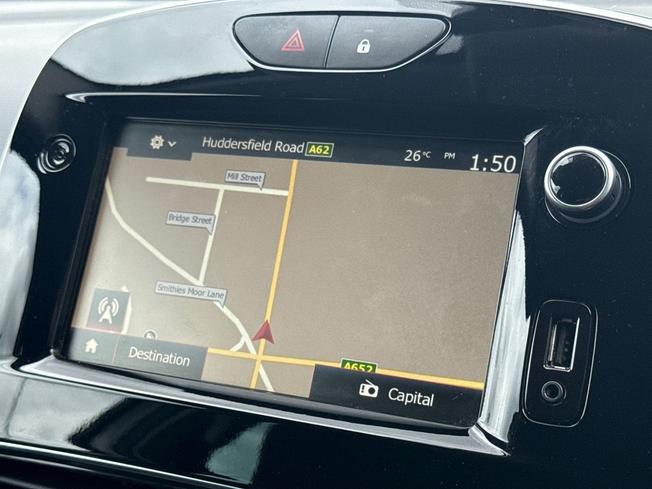 RENAULT Clio Photo 14