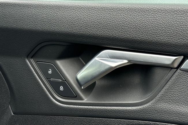 Audi Q3 Photo 29