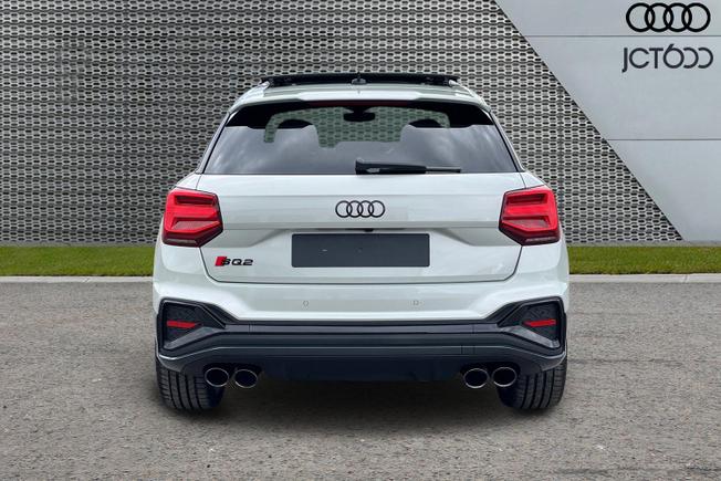 AUDI  SQ2 Photo 7