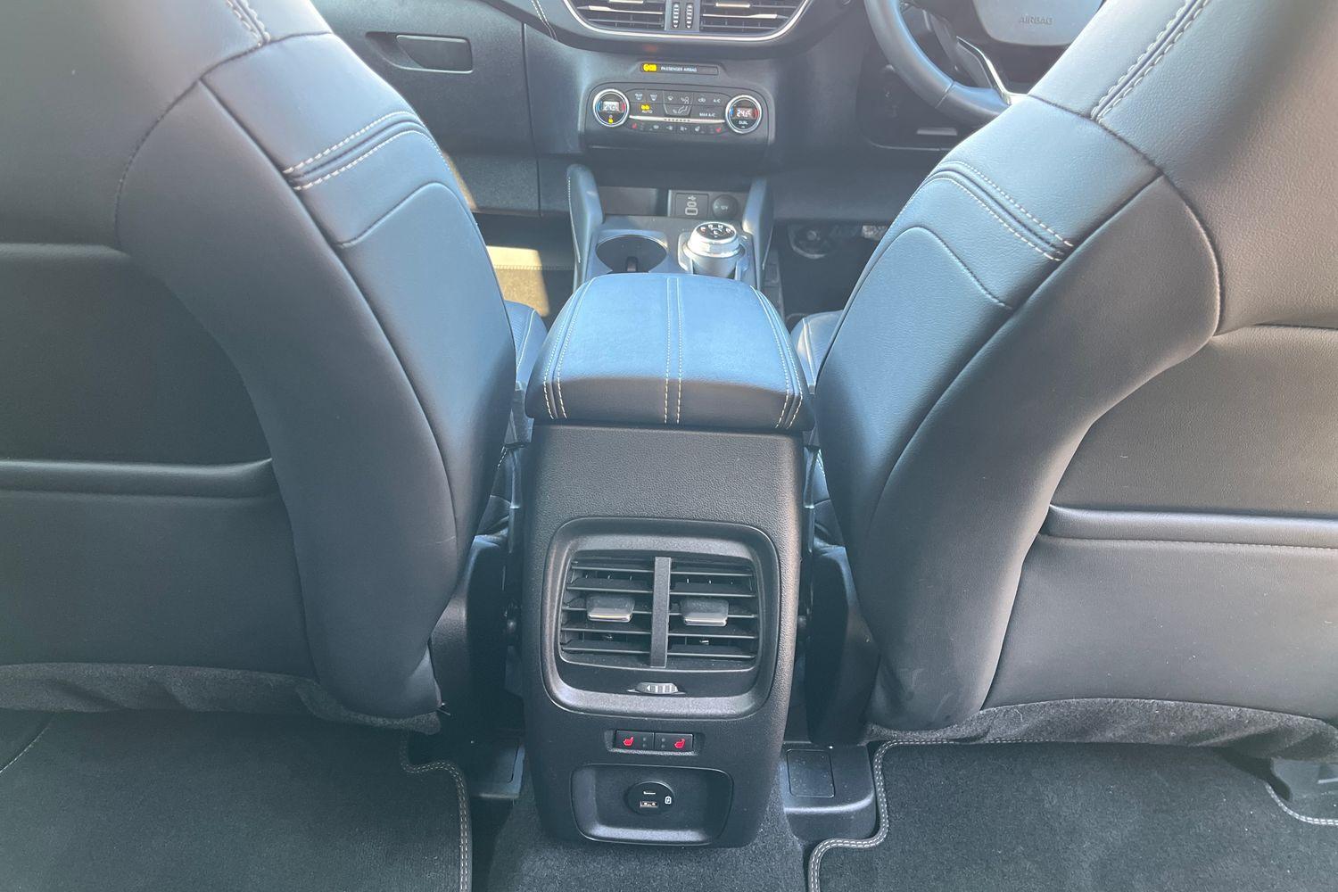 Ford Kuga Photo 28