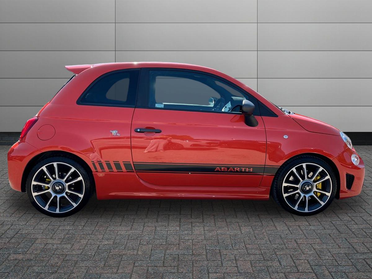 Abarth 695 Photo 5