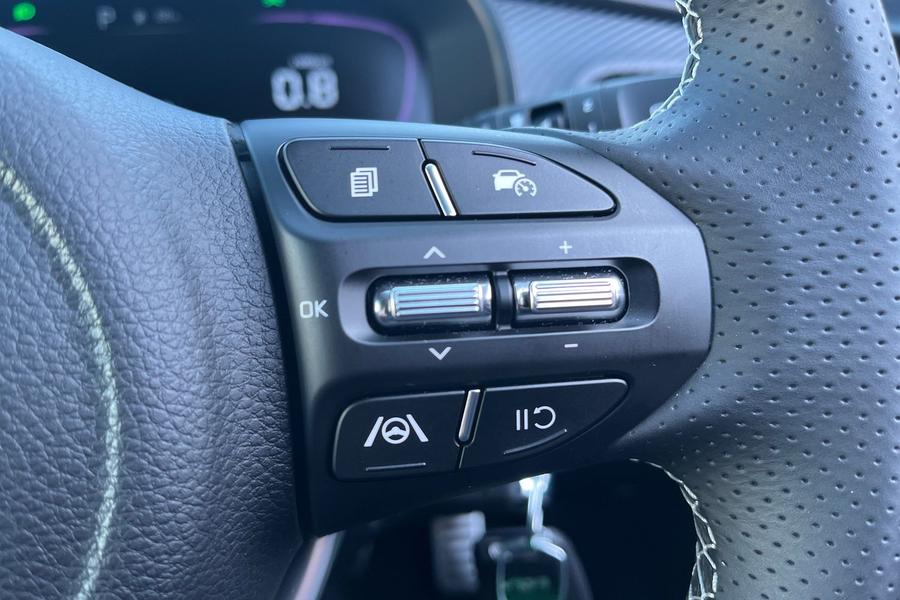 Kia STONIC Photo autoimg-59c494670df2f54bf8da503b23b4a491c36f1022.jpg