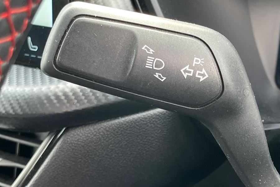Ford KUGA Photo autoimg-59c62f23323ee8f84caecccd552716d2375c0ba8.jpg