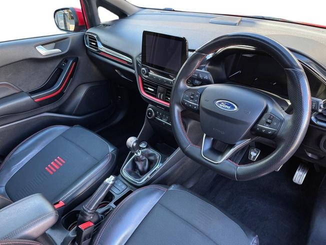 Ford Fiesta Photo 6