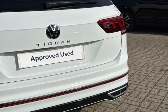 VOLKSWAGEN Tiguan Photo 21