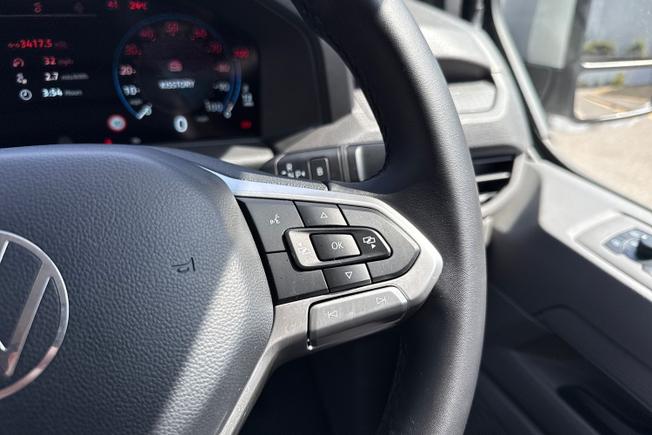 VOLKSWAGEN E-Transporter Photo 17