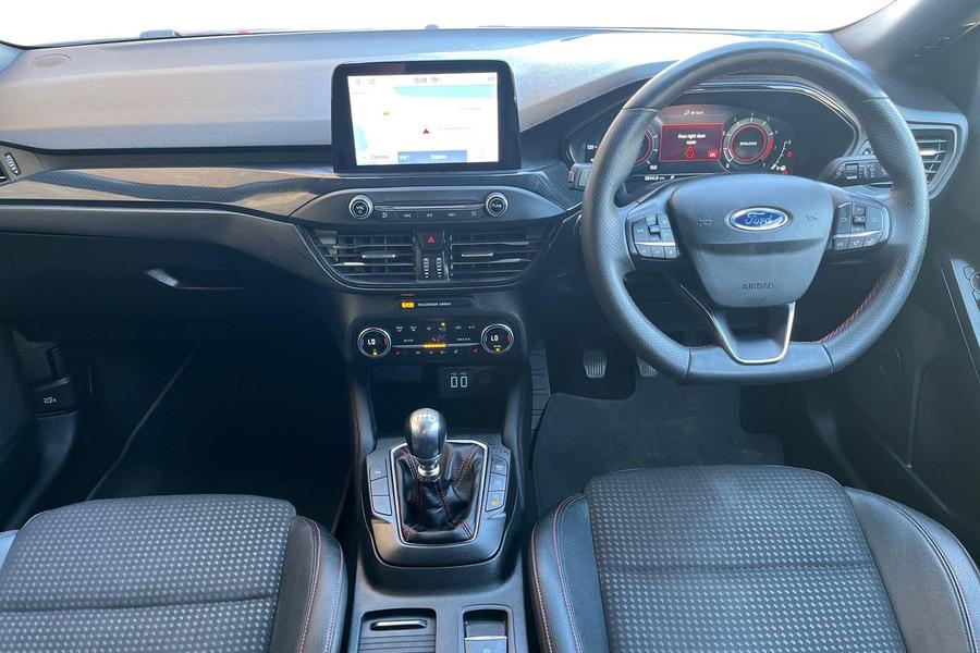 Ford FOCUS Photo autoimg-59cf468c28d694ffc8112be90f742983ade0b177.jpg