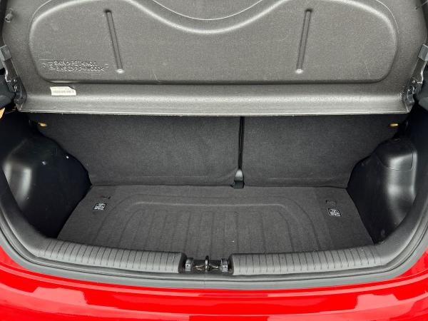 Hyundai i10 Photo autoimg-59d01ba01dc2aac68f76a8c43c055468997b6091.jpg