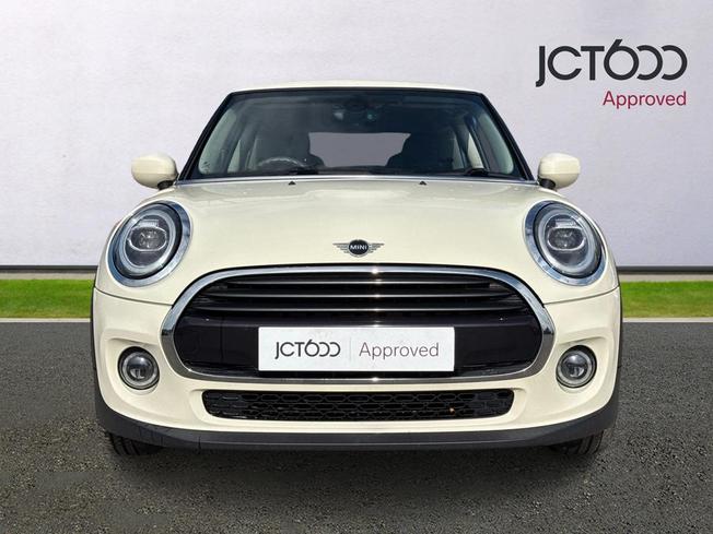 MINI Hatch Photo 8