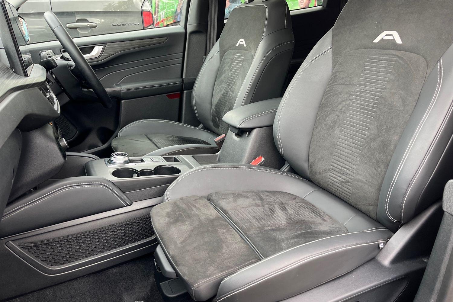 Ford KUGA Photo 18