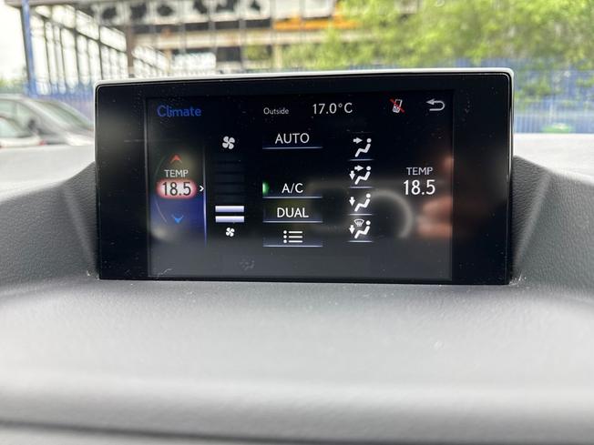 Lexus CT Photo 40