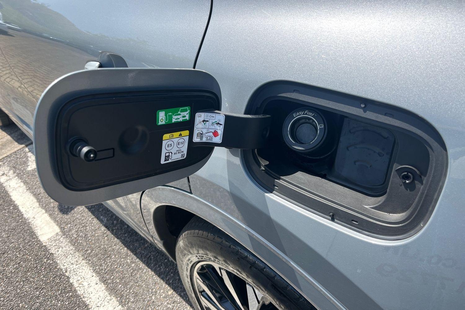 Ford KUGA Photo 35
