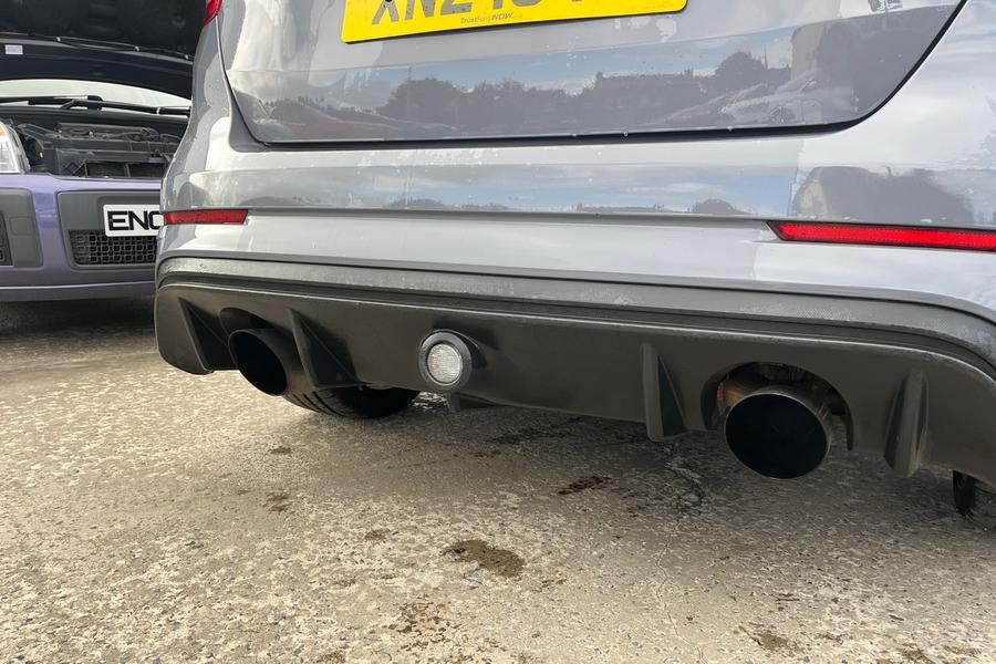 Ford FOCUS RS Photo autoimg-59da9e05e2e9b90b0073f051edbc6ba8e54a9c77.jpg