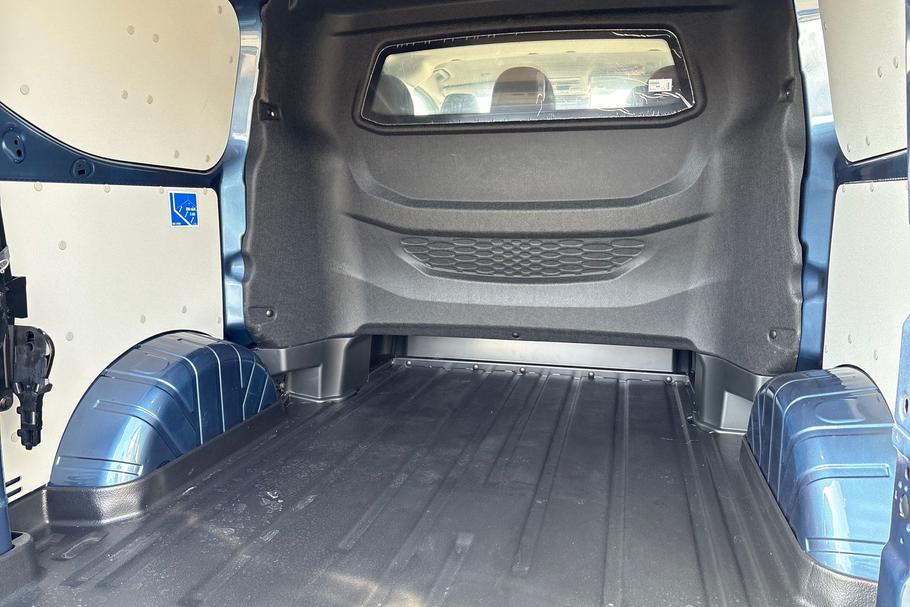 Used Ford TRANSIT CUSTOM YO25URK 4