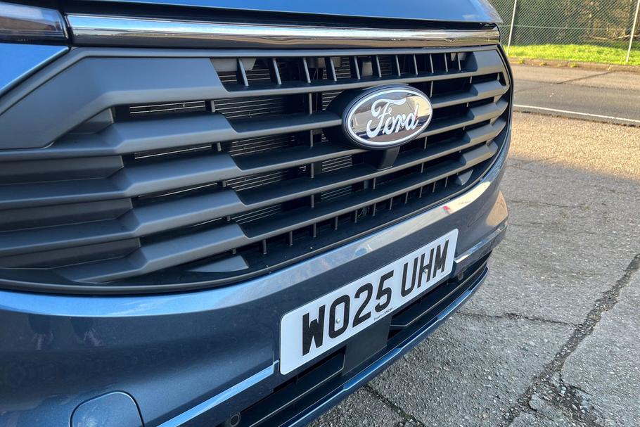 Used Ford TRANSIT CUSTOM 8