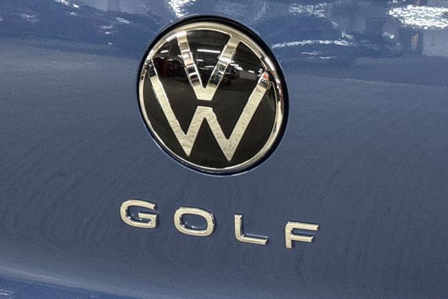 Volkswagen Golf Photo 37