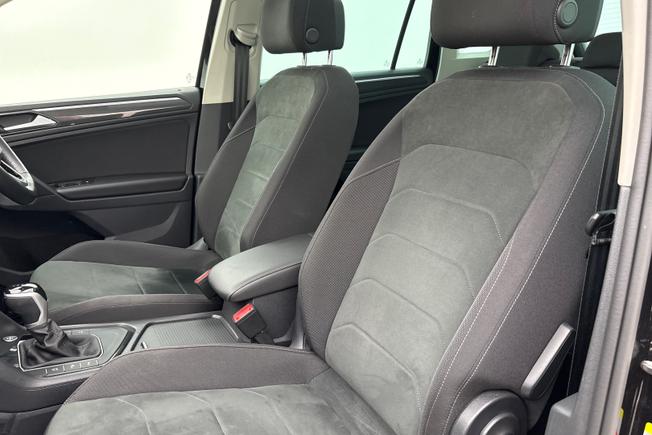 VOLKSWAGEN Tiguan Photo 32