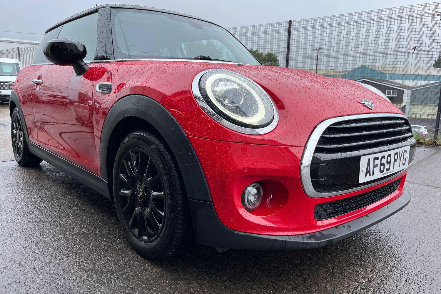 MINI HATCHBACK Photo 22
