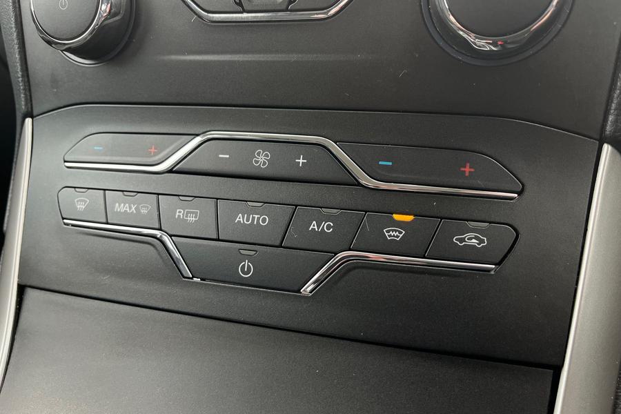 Ford Galaxy Photo autoimg-59e63b23580b62911c12ad0f04a2ef72b6d0463f.jpg