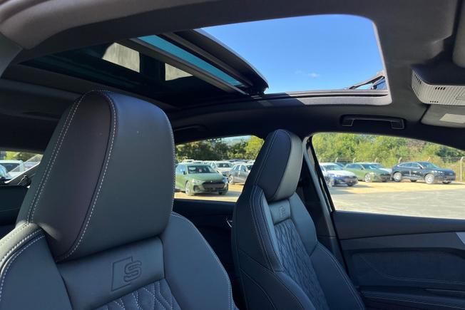 Audi Q4 e-tron Photo 60