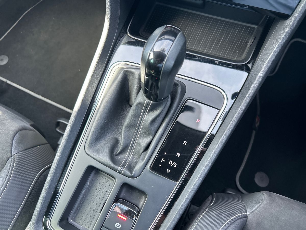 SEAT Leon Photo 12