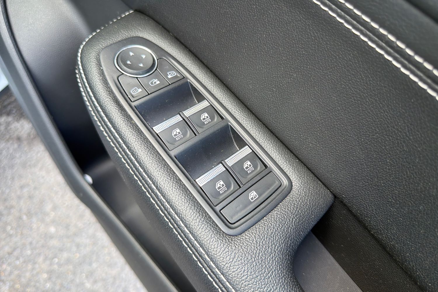 Renault ARKANA Photo 15