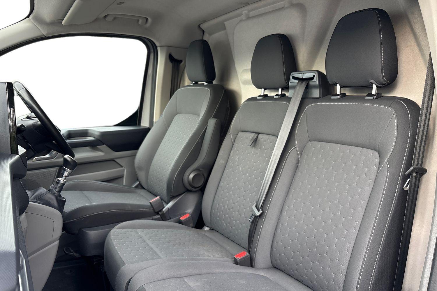 Ford TRANSIT CUSTOM Photo 9