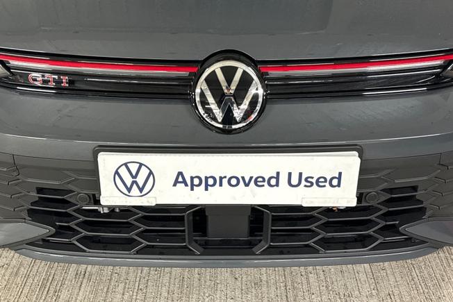 VOLKSWAGEN Golf Photo 39