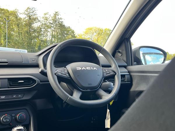 Dacia Sandero Photo autoimg-59f7c741f8998c4a929567c775bcc030b8afb465.jpg