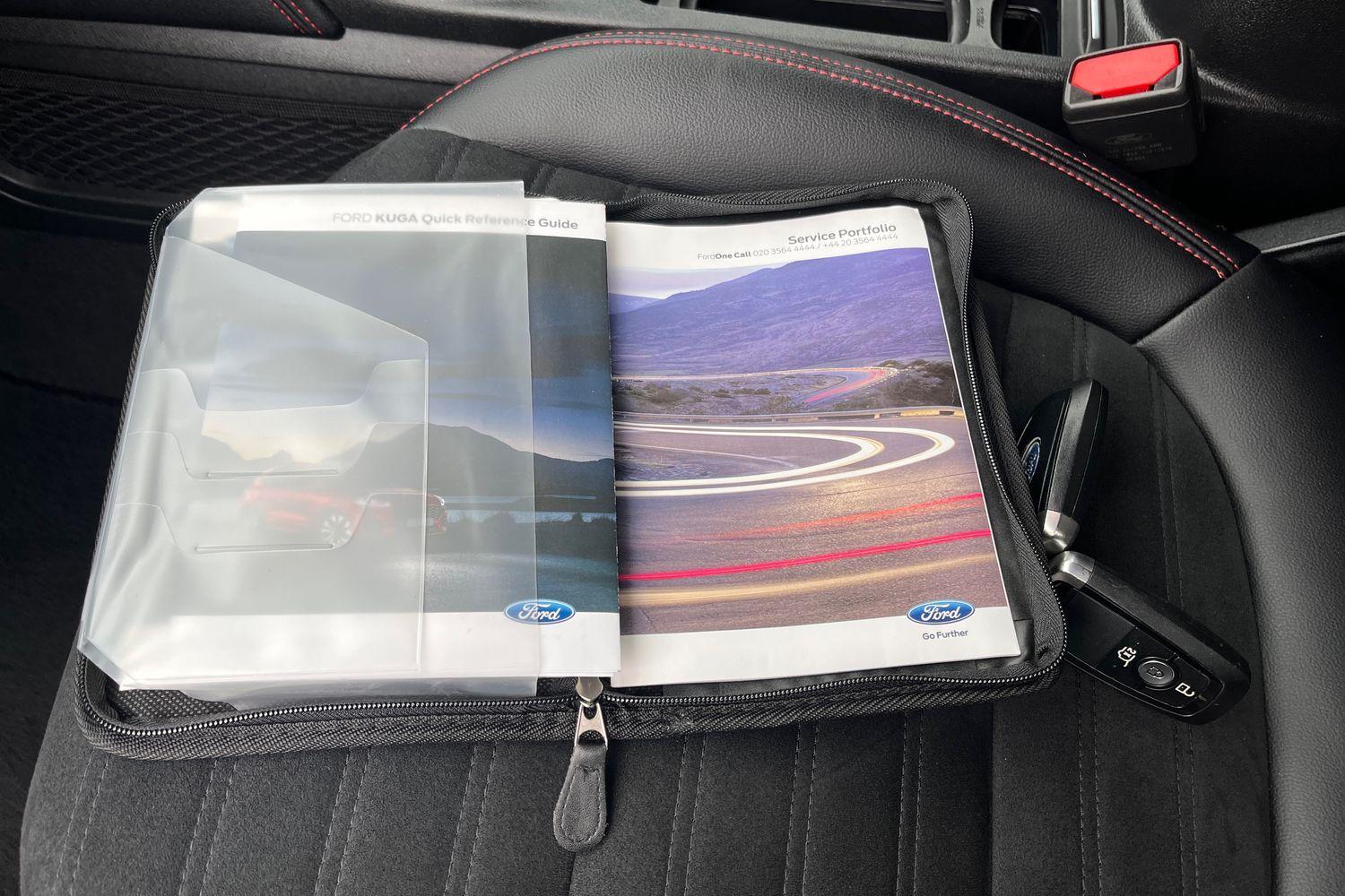 Ford KUGA Photo 21