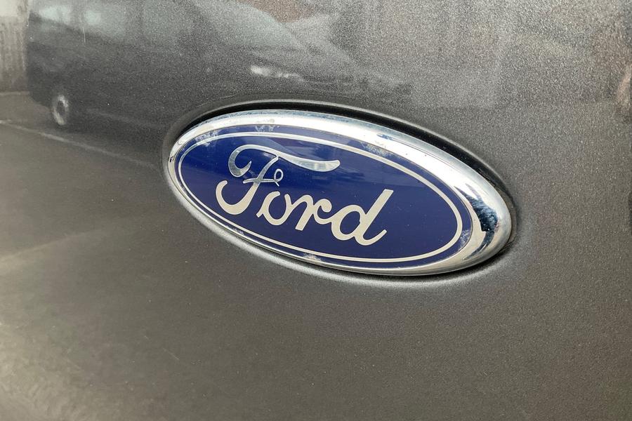 Ford TOURNEO CUSTOM Photo autoimg-59fdc4e0df6cadafc8c99a277a11b6a6d2657e98.jpg