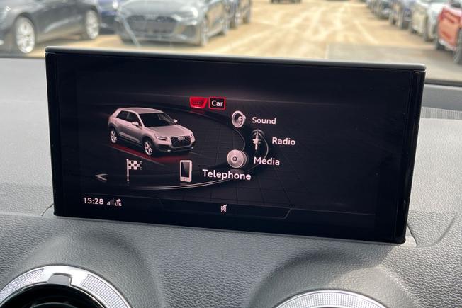 AUDI Q2 Photo 13