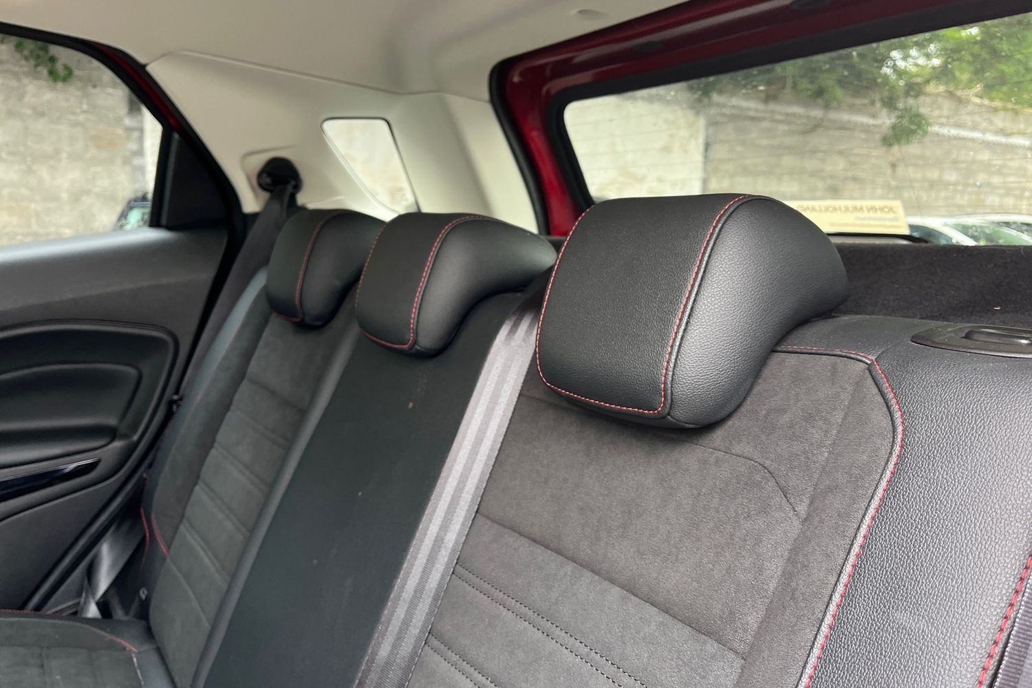 Ford ECOSPORT Photo 19