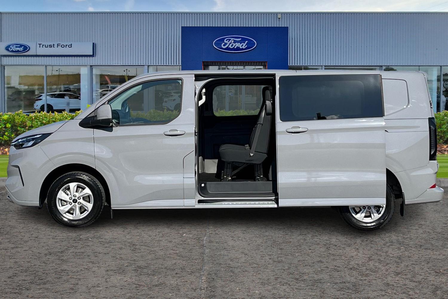 Ford TRANSIT CUSTOM Photo 4