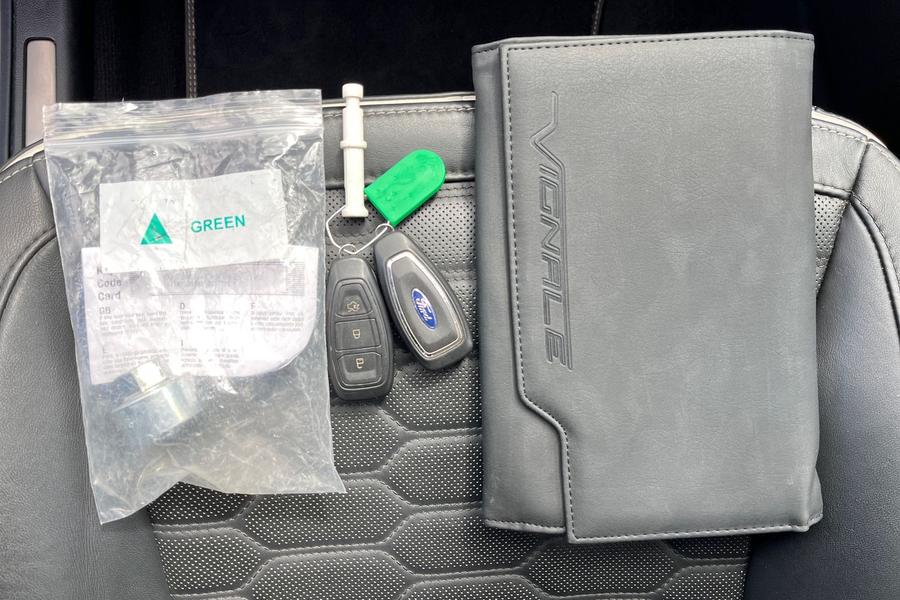 Ford S-Max Photo autoimg-5a0196eeab986053a2b9e74b1d3b6a57335477e3.jpg