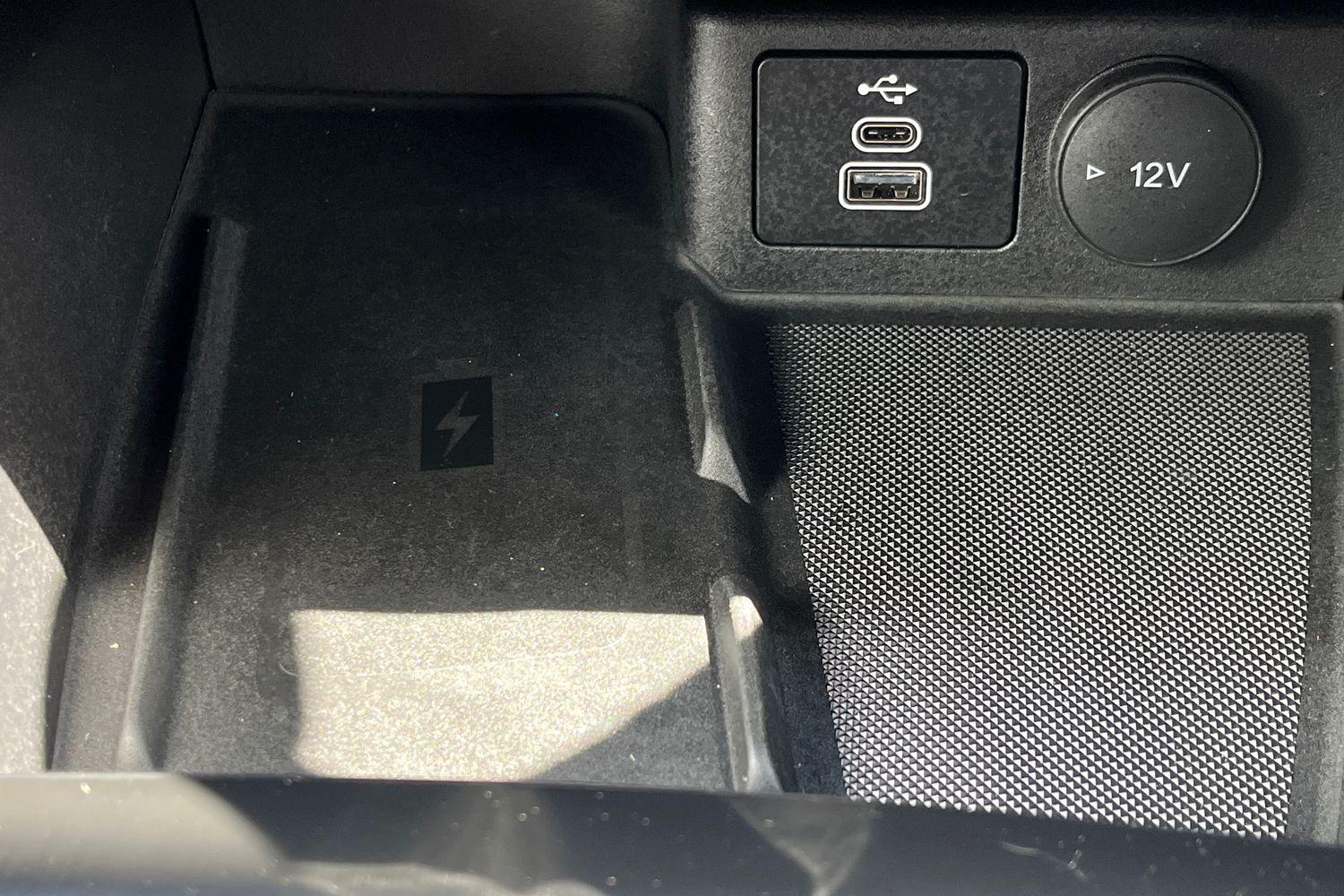 Ford KUGA Photo 34