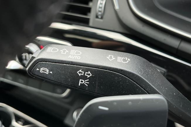 AUDI A4 Photo 33
