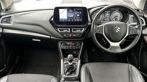 Suzuki SX4 Photo autoimg-5a0953db020f5f8a46524f2126dfa15864cd8f47.jpg