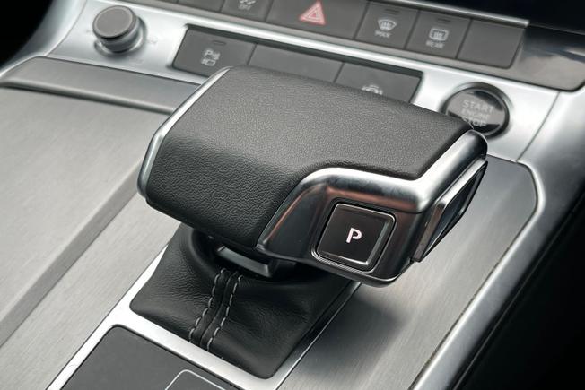 AUDI A6 Avant Photo 29