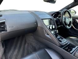 JAGUAR F-Type Photo 2