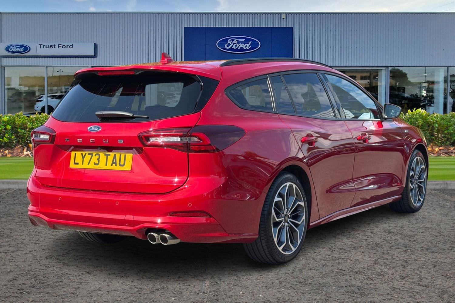 Ford FOCUS Photo 3