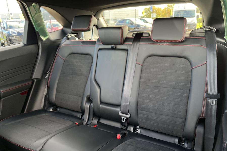Ford Kuga Photo autoimg-5a0df7070edb8070287b9ed16406731986d70d8d.jpg
