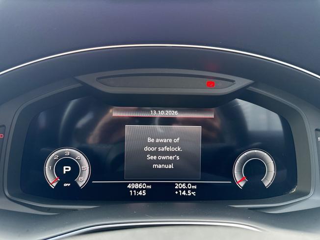 AUDI Q7 Photo 15