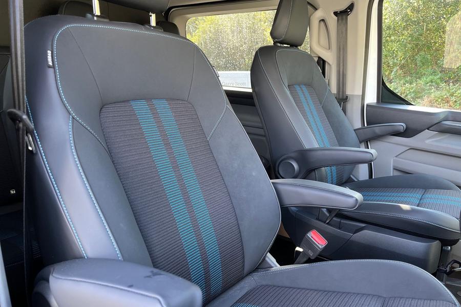 Ford E-TRANSIT CUSTOM Photo autoimg-5a162ba951ea26d1b822269f5a5f8fc96dd5b439.jpg